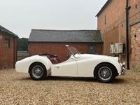 TRIUMPH TR3