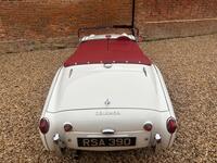 TRIUMPH TR3