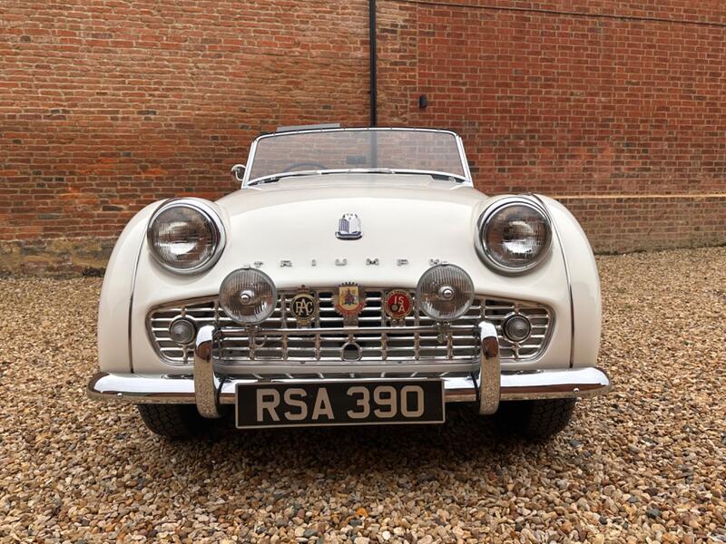 TRIUMPH TR3