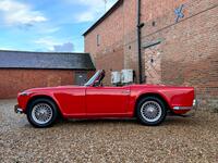 TRIUMPH TR4