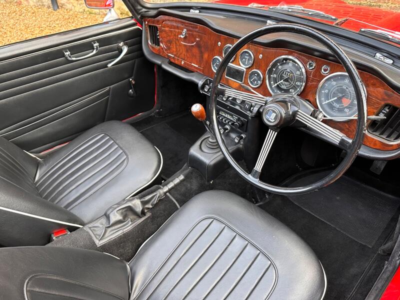 TRIUMPH TR4