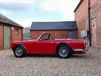 TRIUMPH TR4