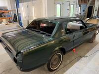 FORD MUSTANG