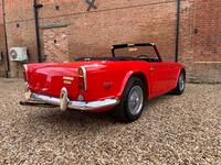 TRIUMPH TR5