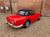 TRIUMPH TR5