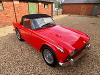 TRIUMPH TR5