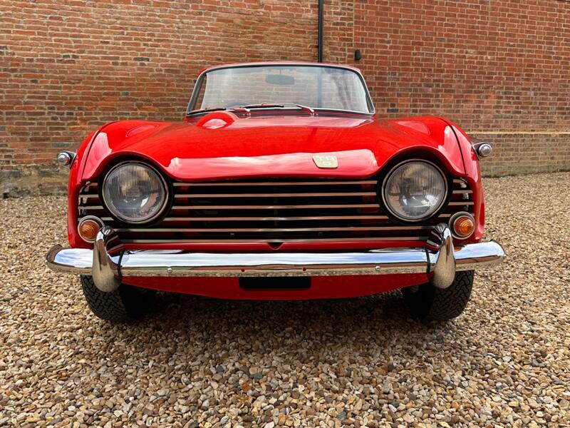 TRIUMPH TR5