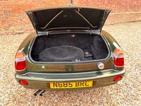 MG RV8