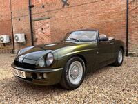 MG RV8