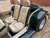 MORGAN PLUS 8