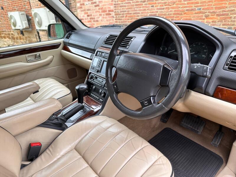 LAND ROVER RANGE ROVER
