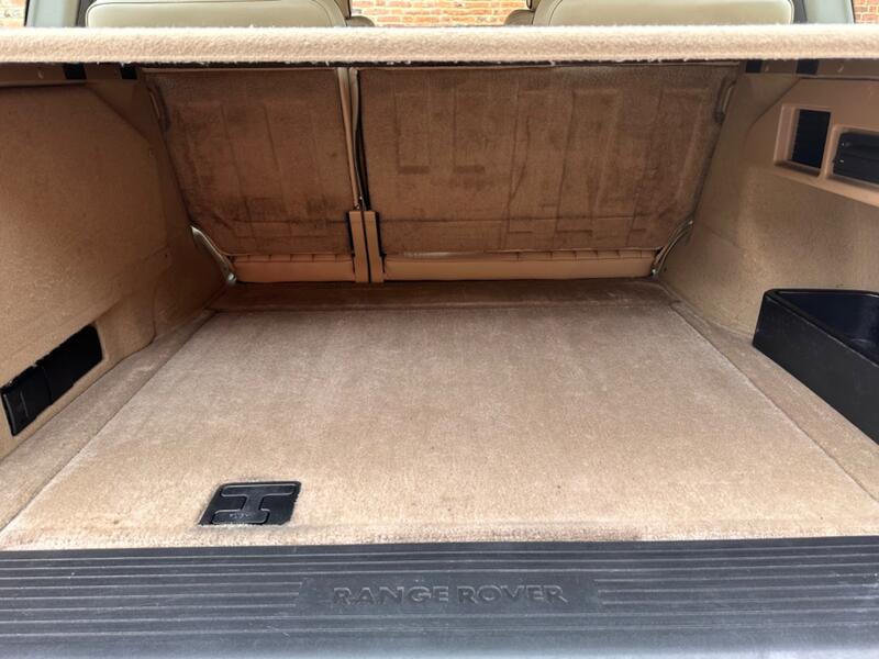 LAND ROVER RANGE ROVER