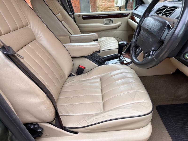 LAND ROVER RANGE ROVER