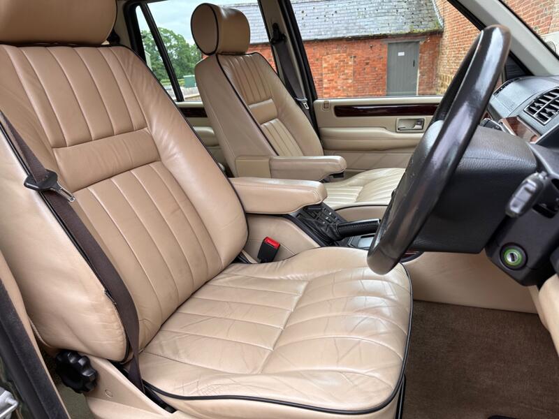 LAND ROVER RANGE ROVER