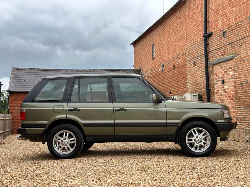 LAND ROVER RANGE ROVER