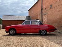 DAIMLER SALOON