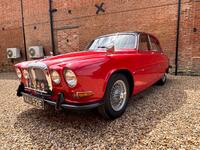 DAIMLER SALOON