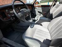 DAIMLER DOUBLE SIX