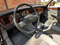 DAIMLER DOUBLE SIX