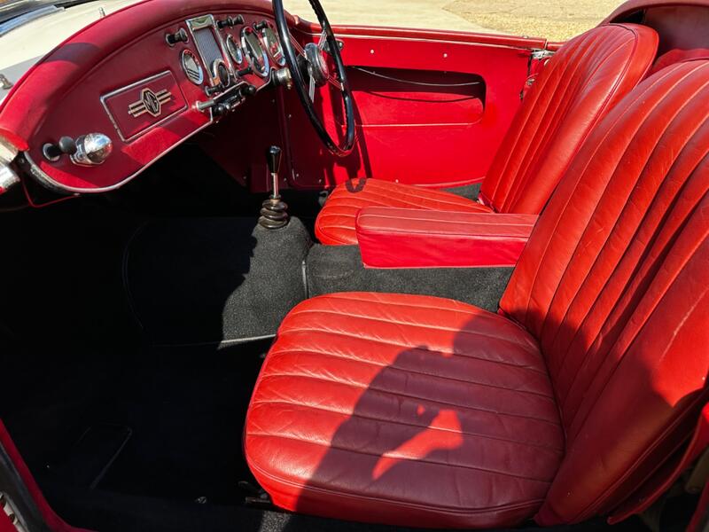 MG MGA
