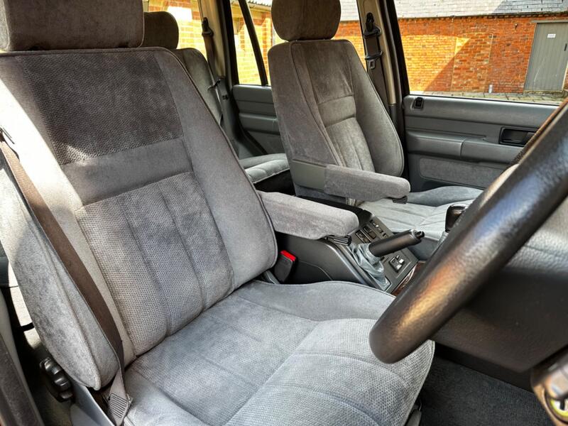 LAND ROVER RANGE ROVER