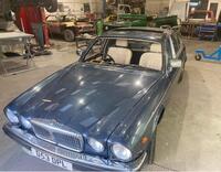 DAIMLER DOUBLE SIX