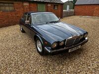 DAIMLER DOUBLE SIX
