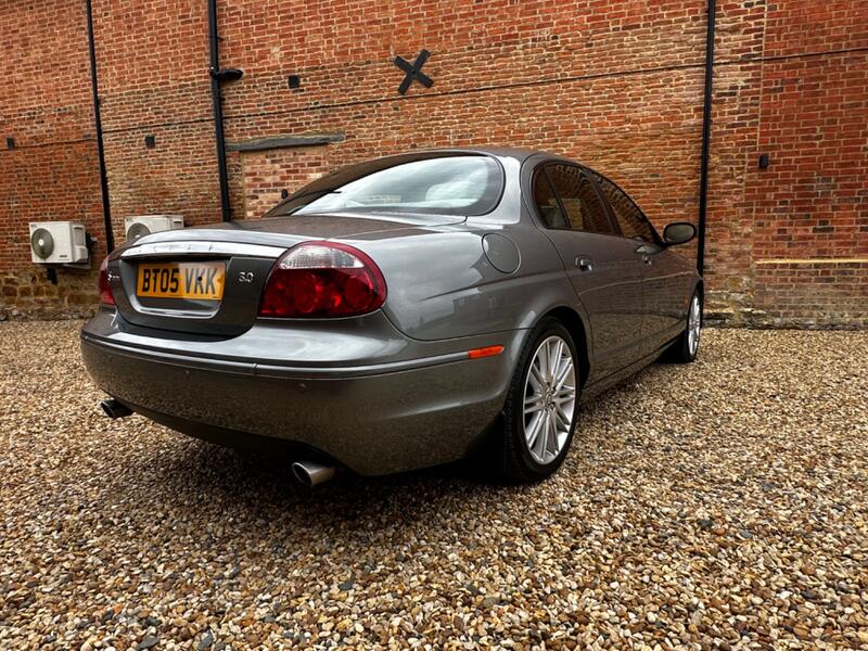 JAGUAR S-TYPE