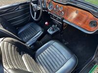 TRIUMPH TR6
