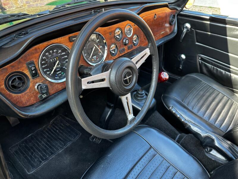 TRIUMPH TR6