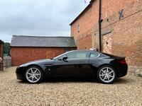 ASTON MARTIN VANTAGE