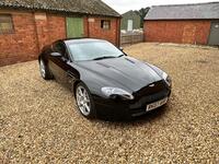 ASTON MARTIN VANTAGE
