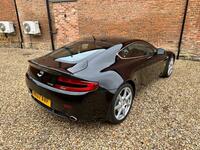 ASTON MARTIN VANTAGE