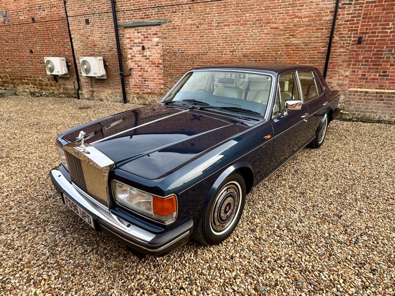 ROLLS-ROYCE SILVER SPIRIT