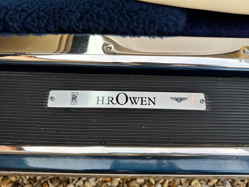 ROLLS-ROYCE SILVER SPIRIT