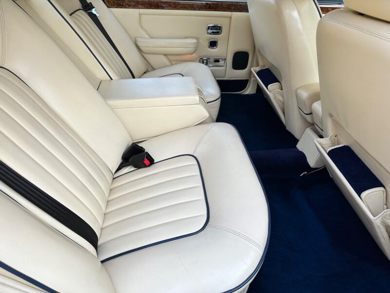 ROLLS-ROYCE SILVER SPIRIT