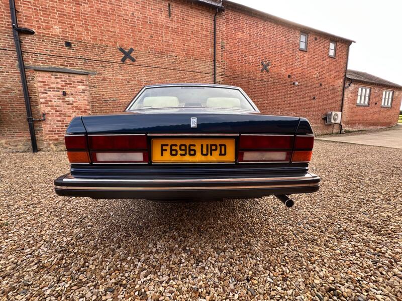 ROLLS-ROYCE SILVER SPIRIT