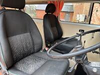 VOLKSWAGEN T2 BAY WINDOW