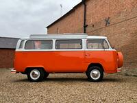 VOLKSWAGEN T2 BAY WINDOW