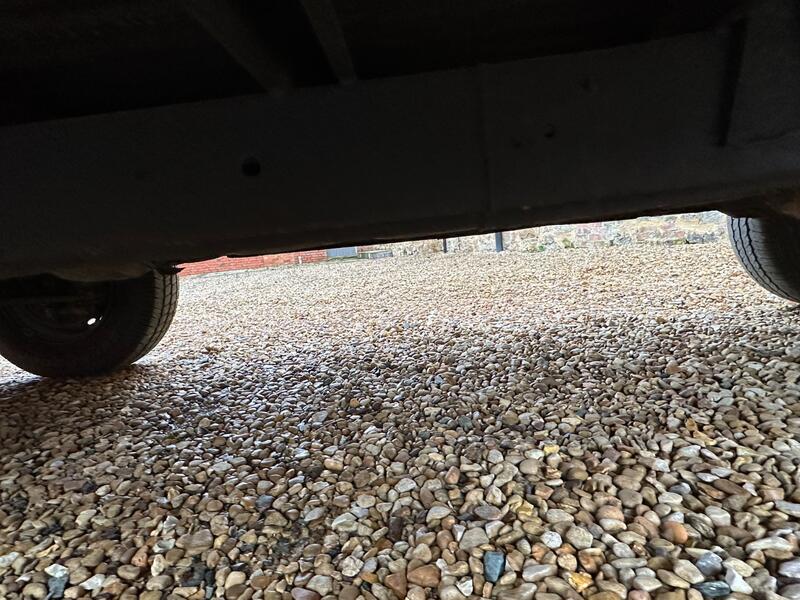 VOLKSWAGEN T2 BAY WINDOW