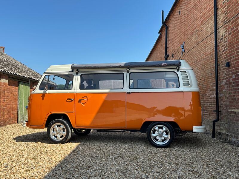 VOLKSWAGEN TRANSPORTER