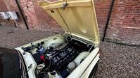 TRIUMPH TR5