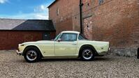 TRIUMPH TR5