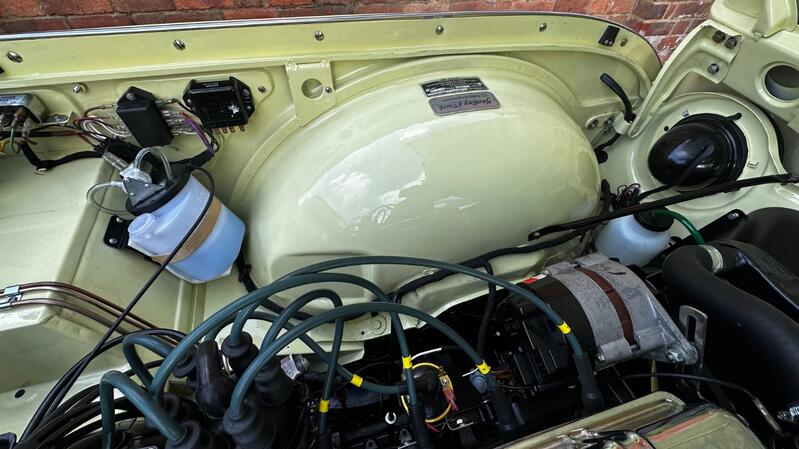 TRIUMPH TR5