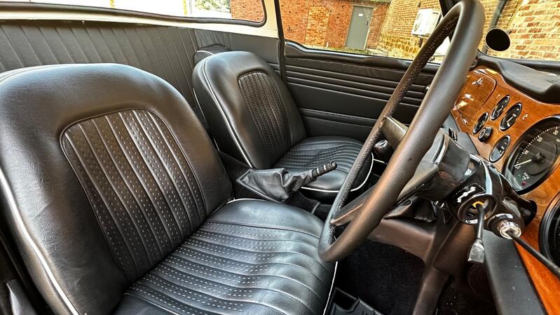 TRIUMPH TR5