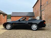 PORSCHE 944