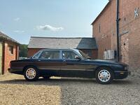 DAIMLER XJ SERIES
