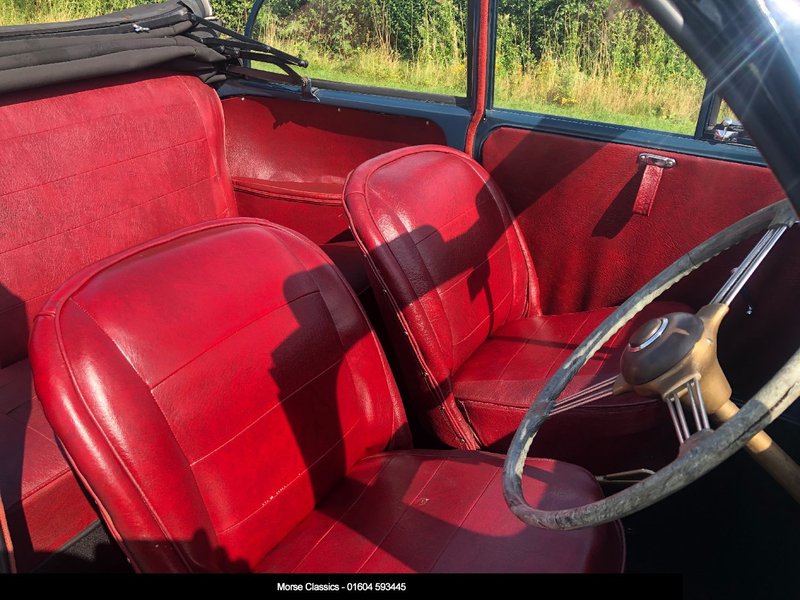 MORRIS MINOR