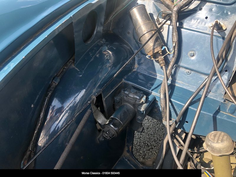 MORRIS MINOR