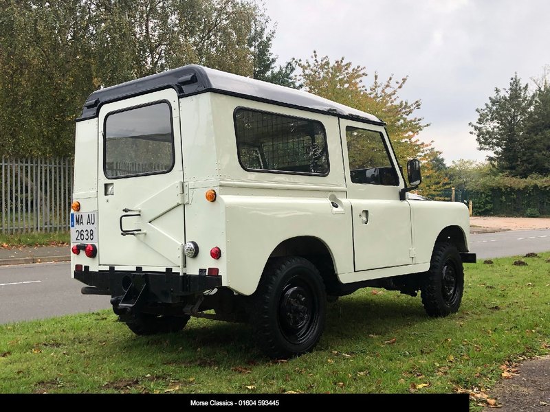 LAND ROVER SERIES III